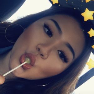 Meet your Posher, Evelyn